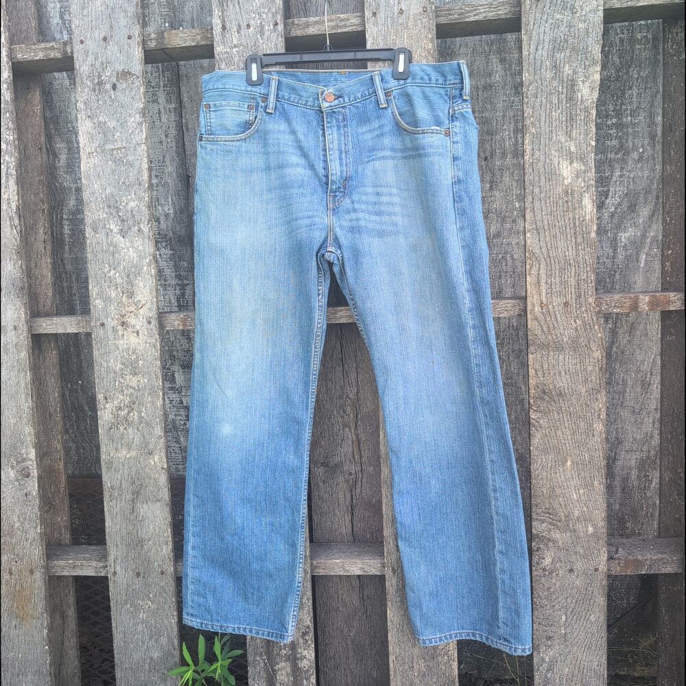Levi's 569 Relaxed Straight Leg Medium Wash Jeans Men's 36x32 (36x31.5)